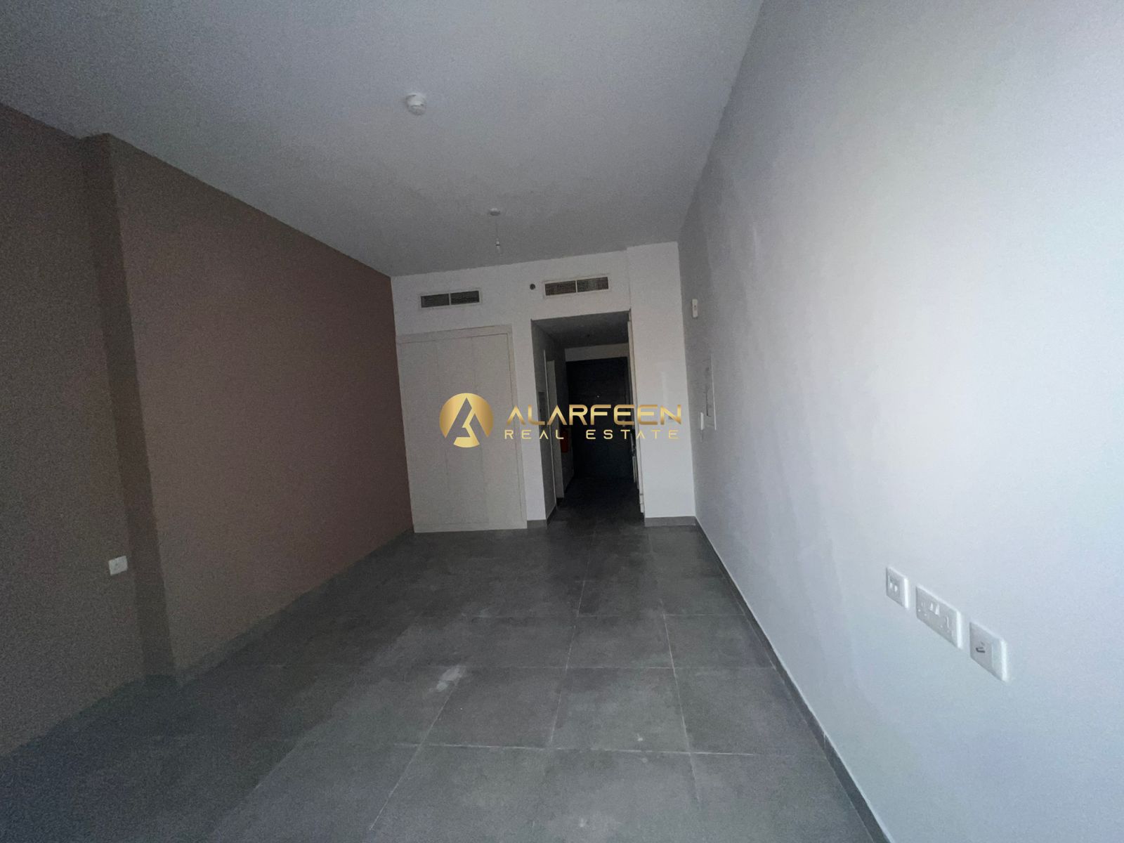 Studio Apartmet | Prime Location | Call Now