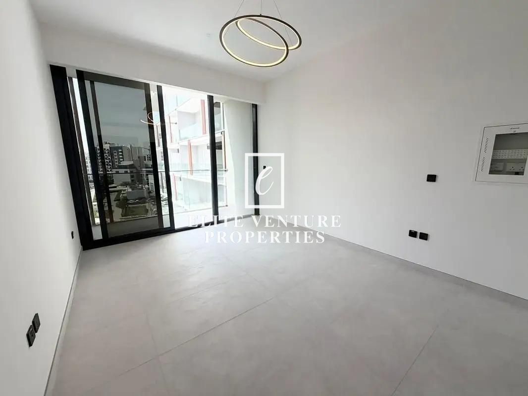POOL VIEW | ELEGANT | PRIME LOCATION | SPACIOUS