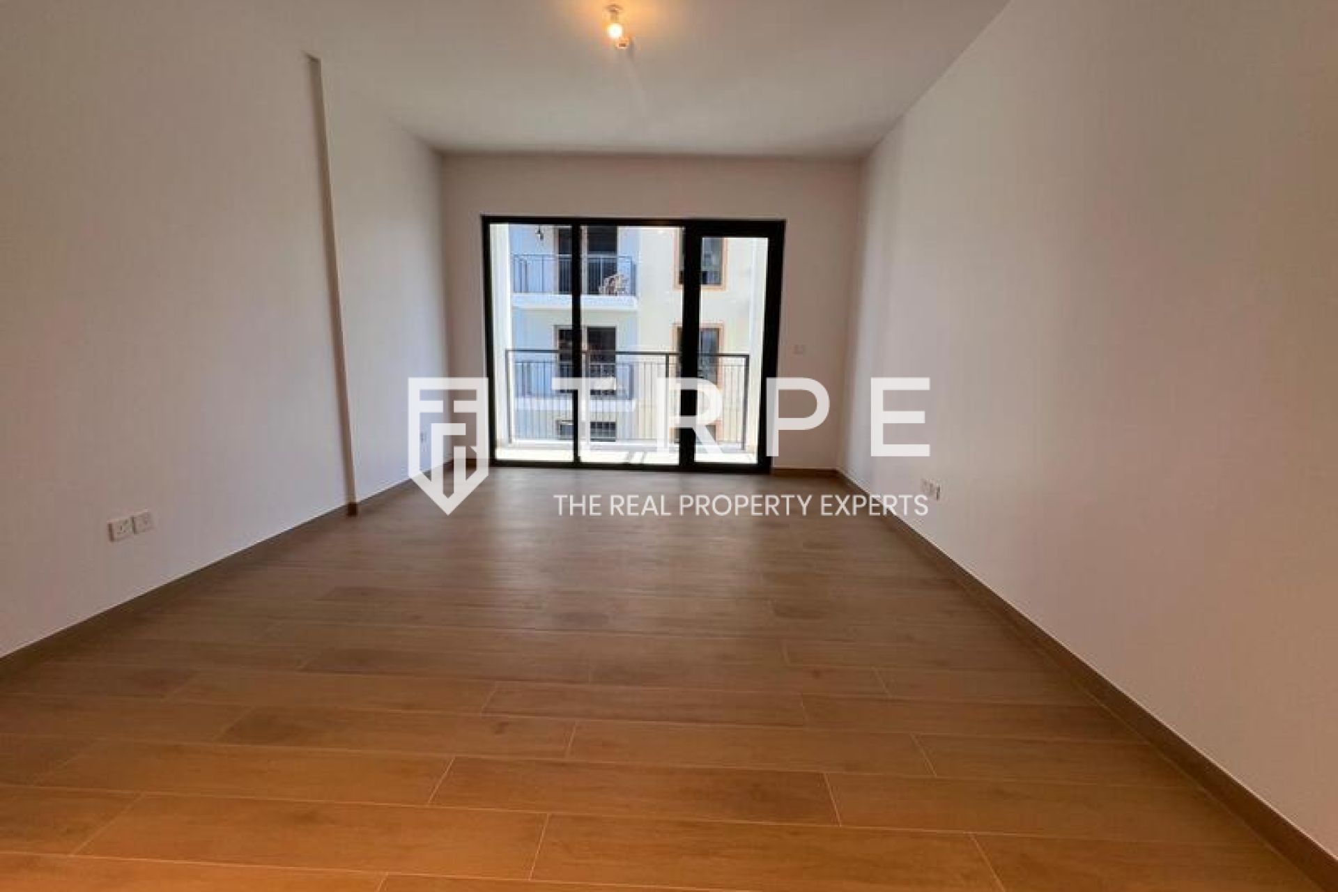 Sea View | Beach Access | Prime Location