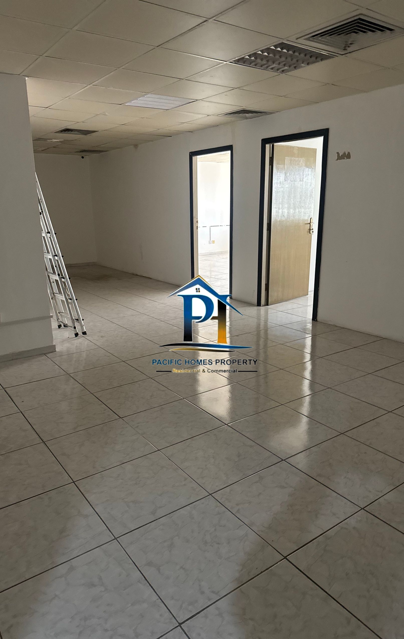Hot offer office for rent in Abu hail fully fitted