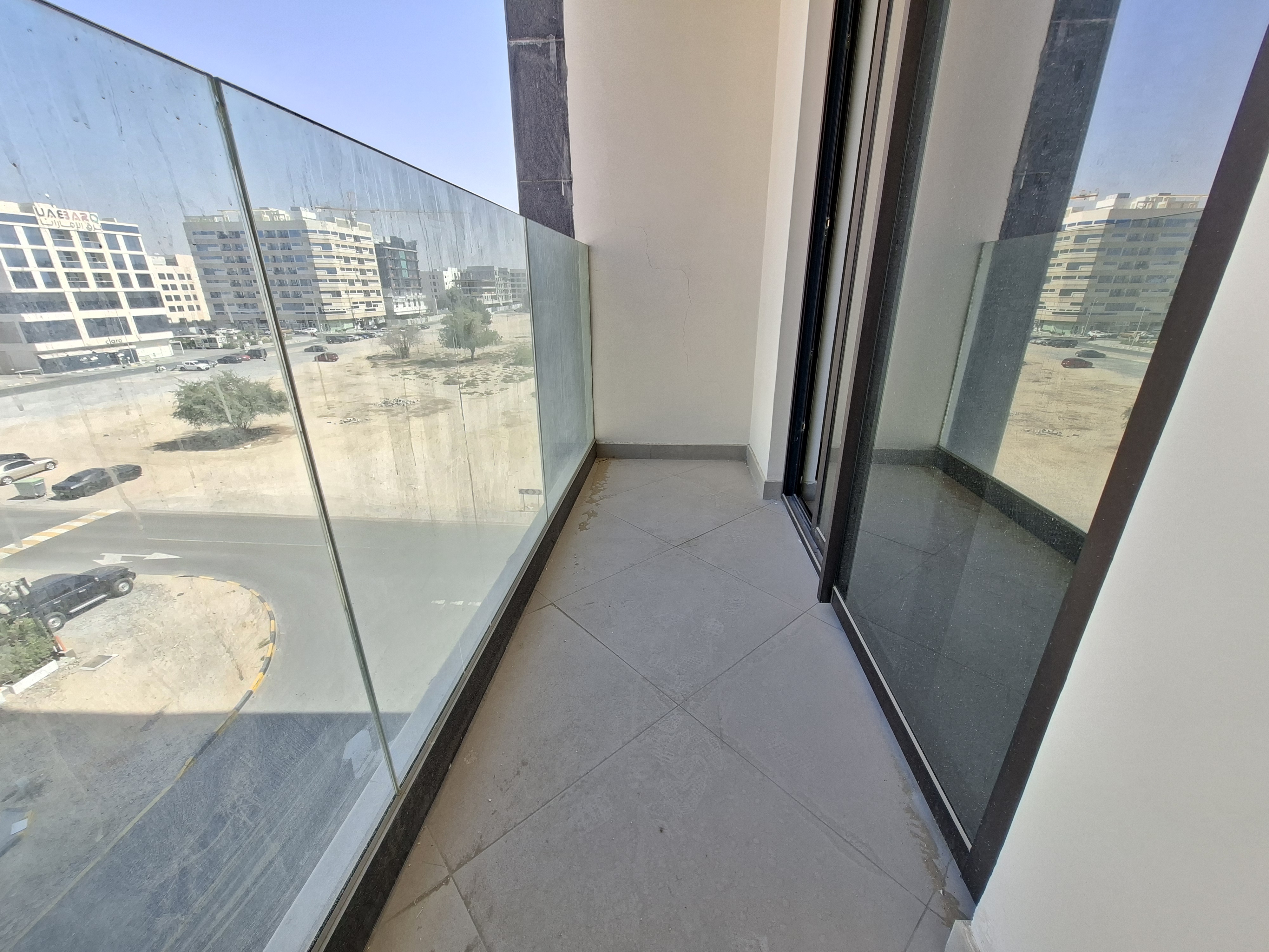 No deposit 12. Cheque 2. bhk APARTMENT with balcony with parking