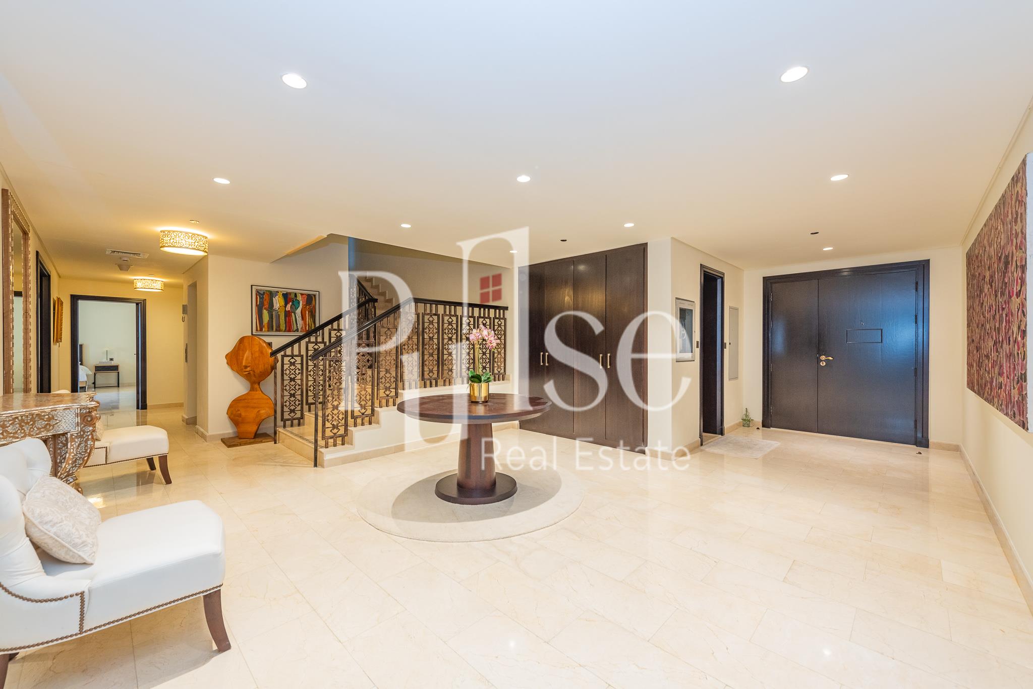 Luxurious 5BR Penthouse | Terrace & Private Pool