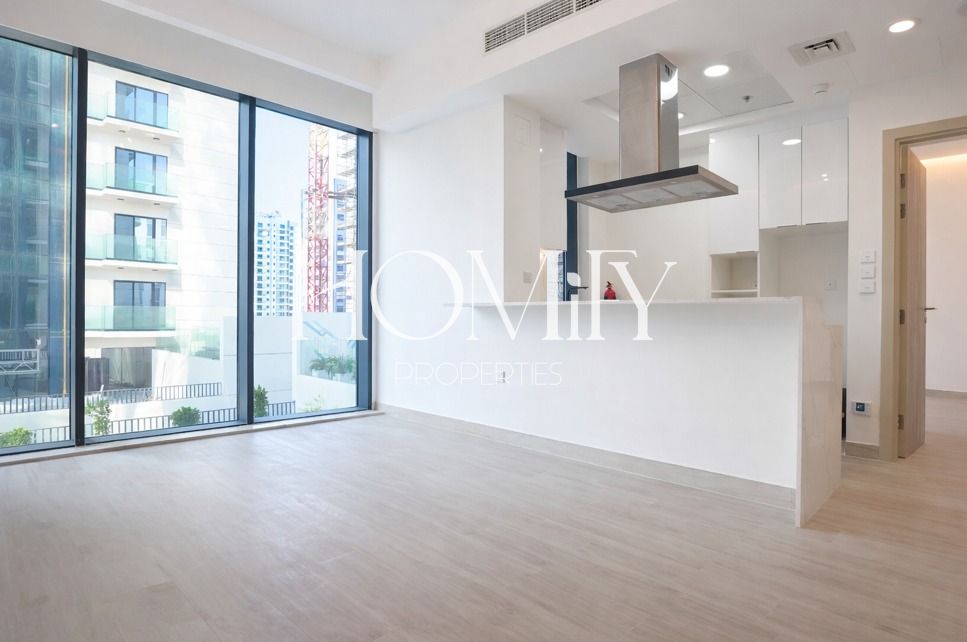 Brand new | Prime Location | Kitchen Appliances