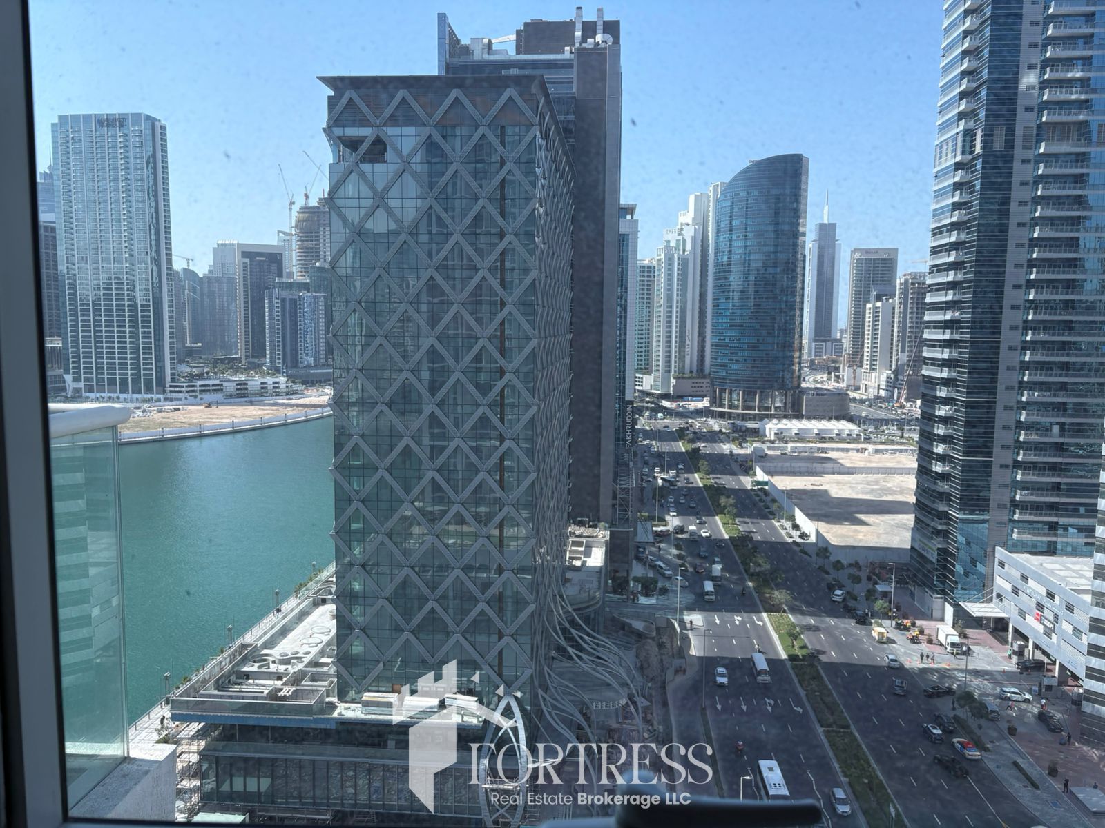 FURNISHED STUDIO | CANAL & STREET VIEW | READY TO MOVE