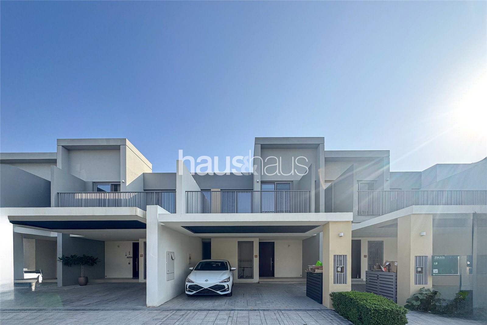 Landscaped | Ready to move | Close to pool & park