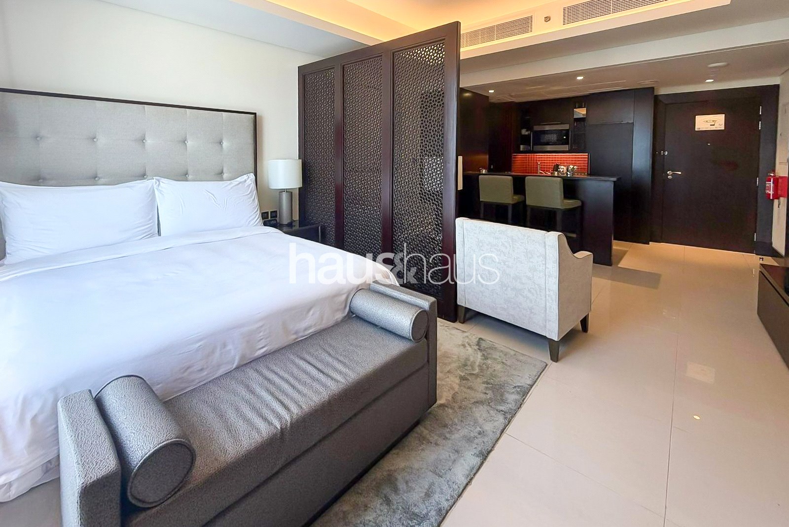 Exclusive | Fully Furnished | Vacant |