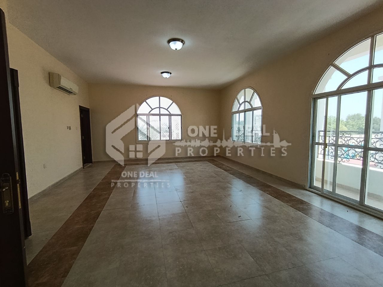 3Room + Majlis+Hall | Balcony | Private compound | Covered parking