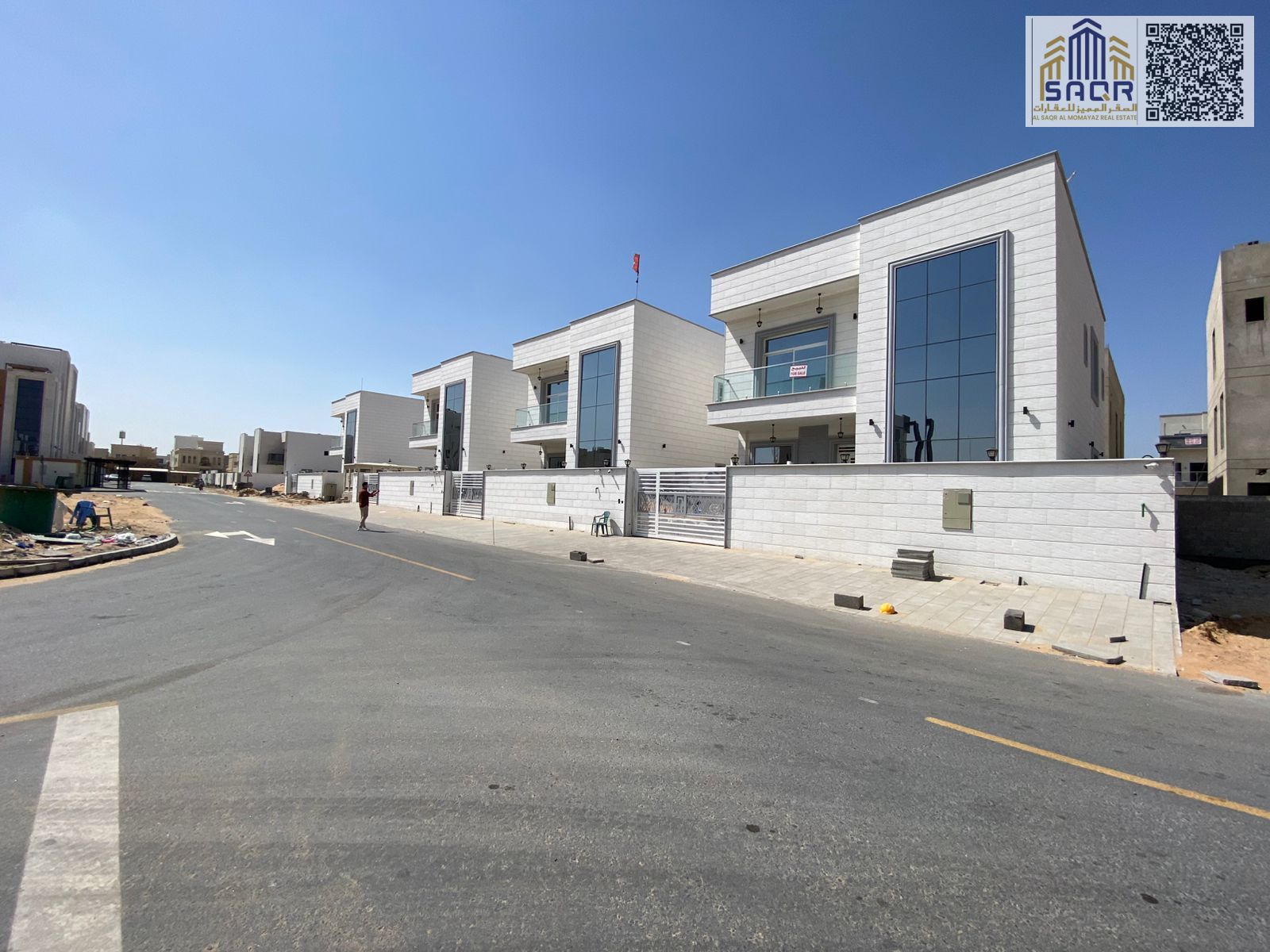 Villa for sale in a prime location, including air conditioning, water, electricity, registration and ownership fees.