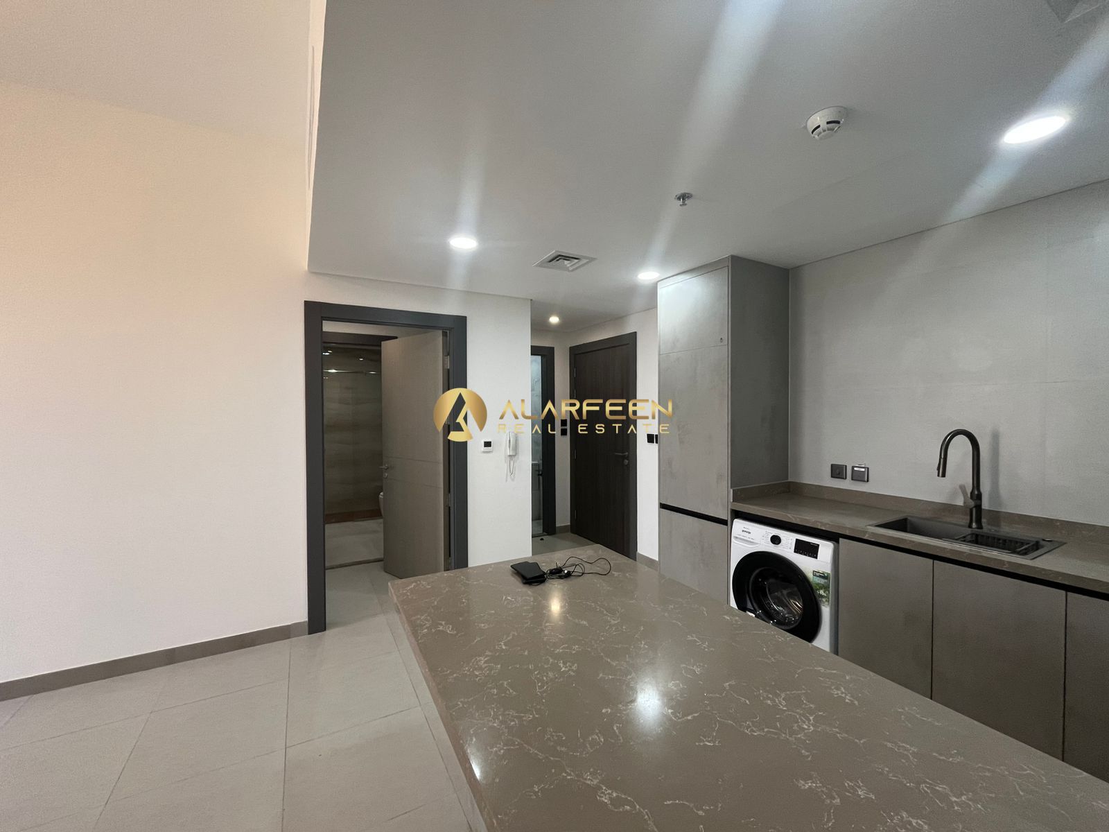 Elegant Design l 1 Bedroom l Fully Equipped Kitchen