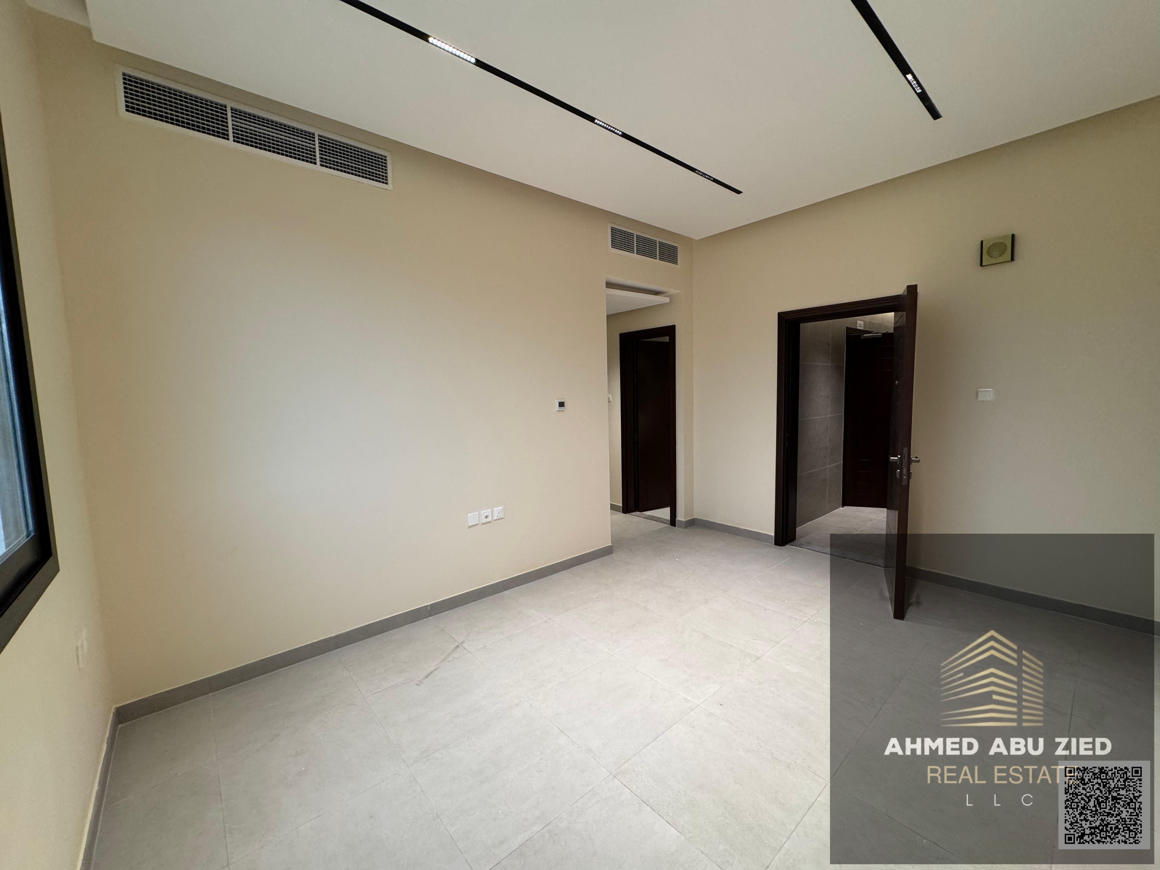 2BR apartment with living hall, 2 bathrooms, first tenant, modern décor & lighting, regular maintenance, vibrant area, near services, easy access to D