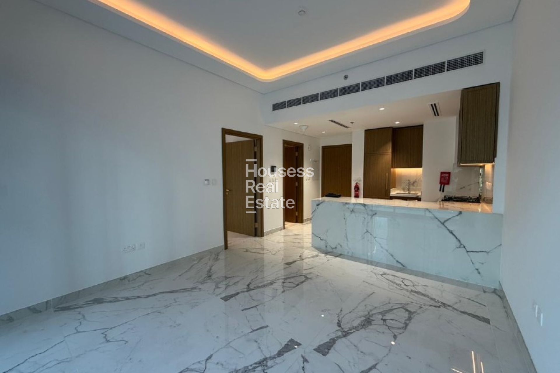 Fully Fitted Kitchen | Smart Lock | Vacant
