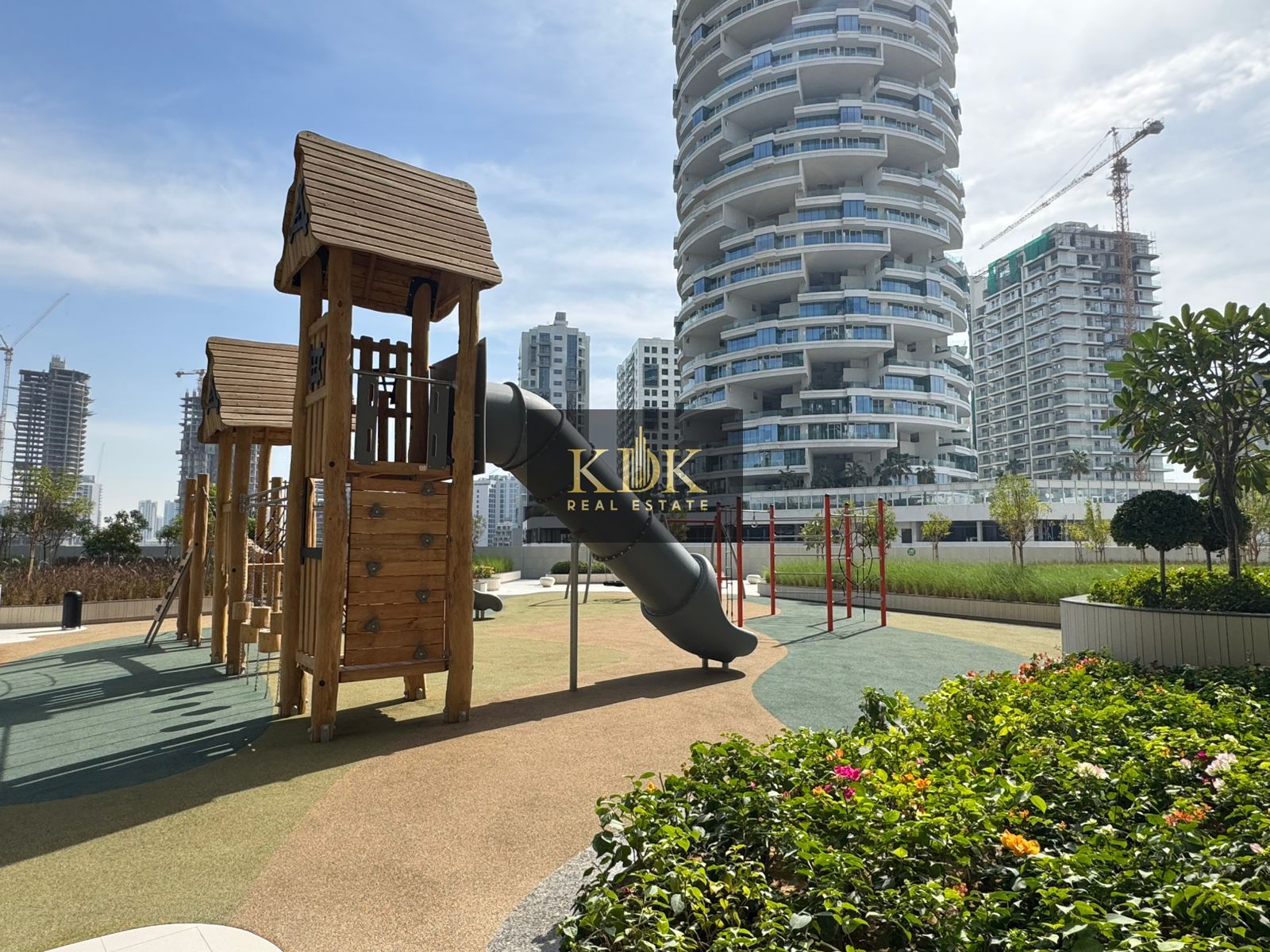 Ultra Modern 1-Bed Apartment I Luxury Finishing I Top Class Amenities