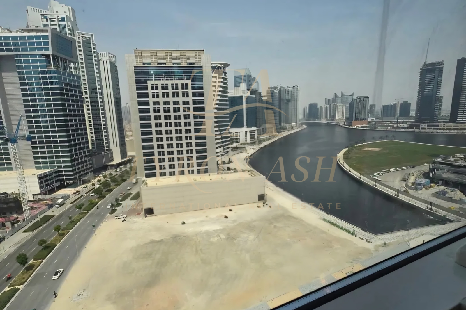 Move In Now|Spacoius Layout|Canal View