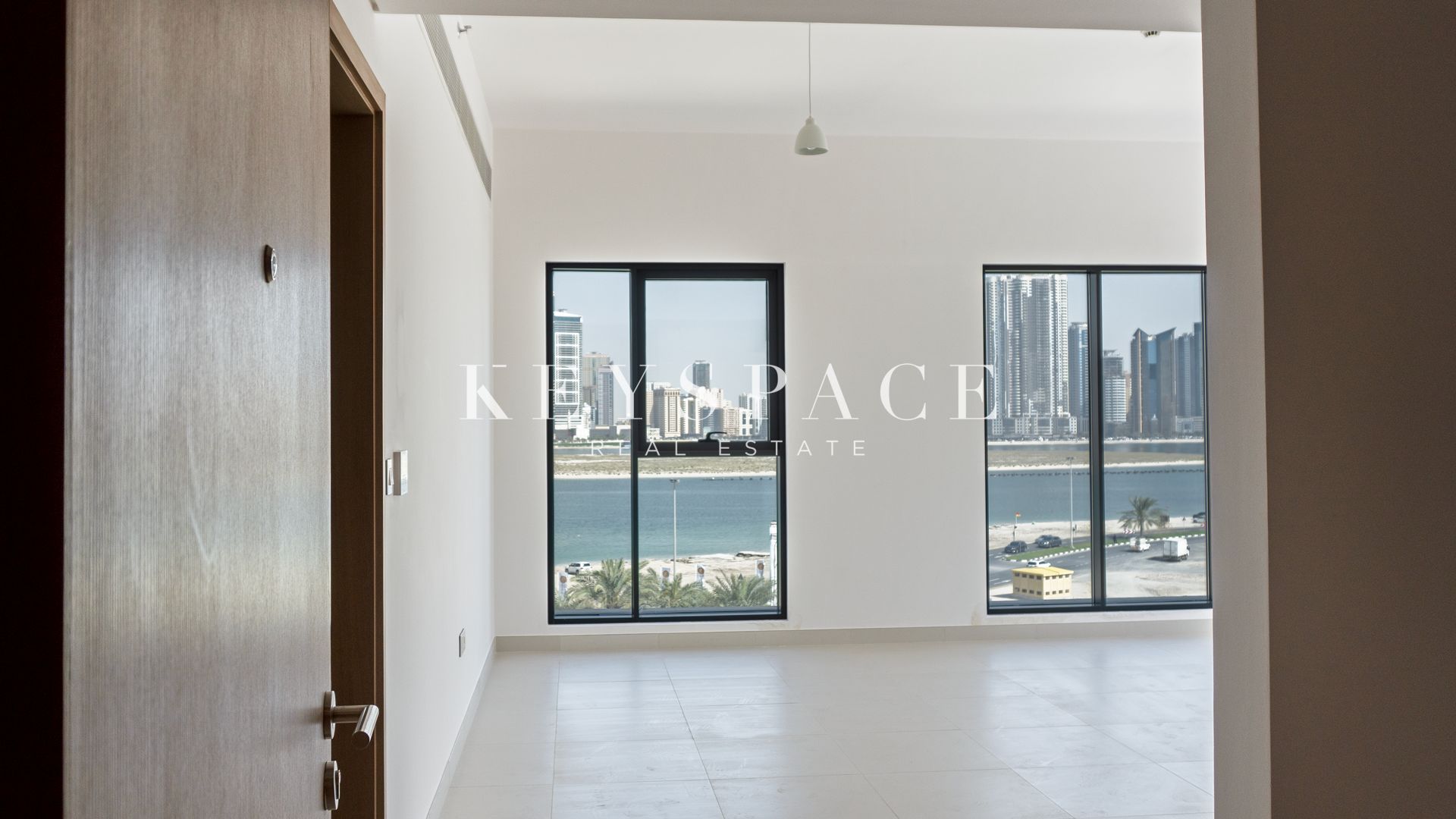 Sophisticated Coastal Living | Sea & City Skyline Perspectives | Vacant | Resale