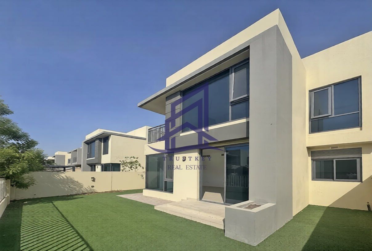 Private 4BR Villa | End Unit | Dubai Hills | prime