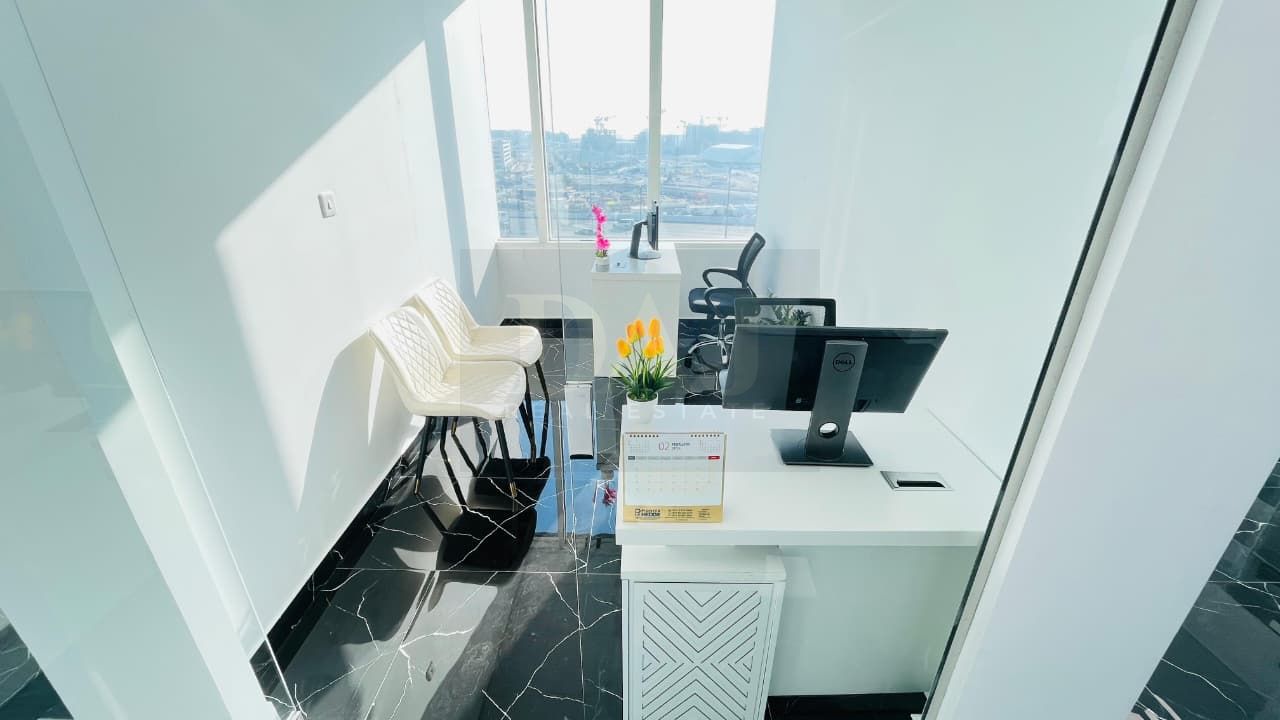 Offer For The Day!! Beautiful Office | Direct From Landlord