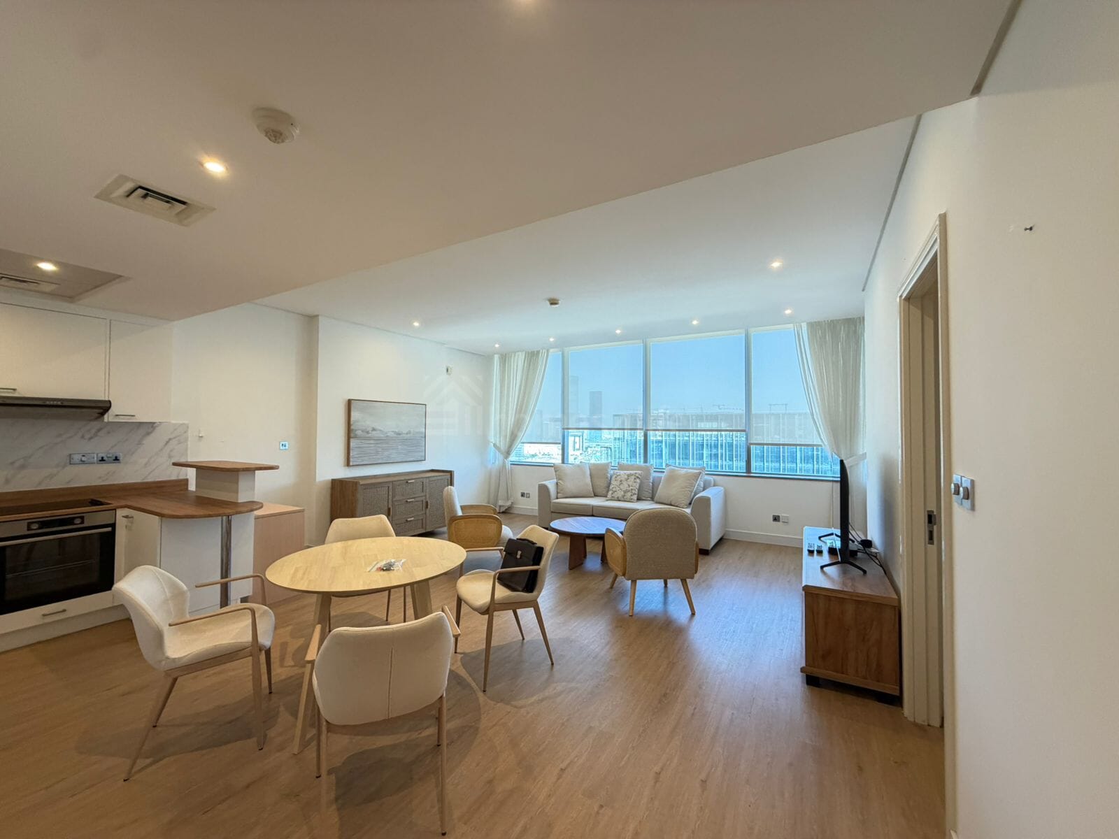 Spacious | Mid floor |Great Value