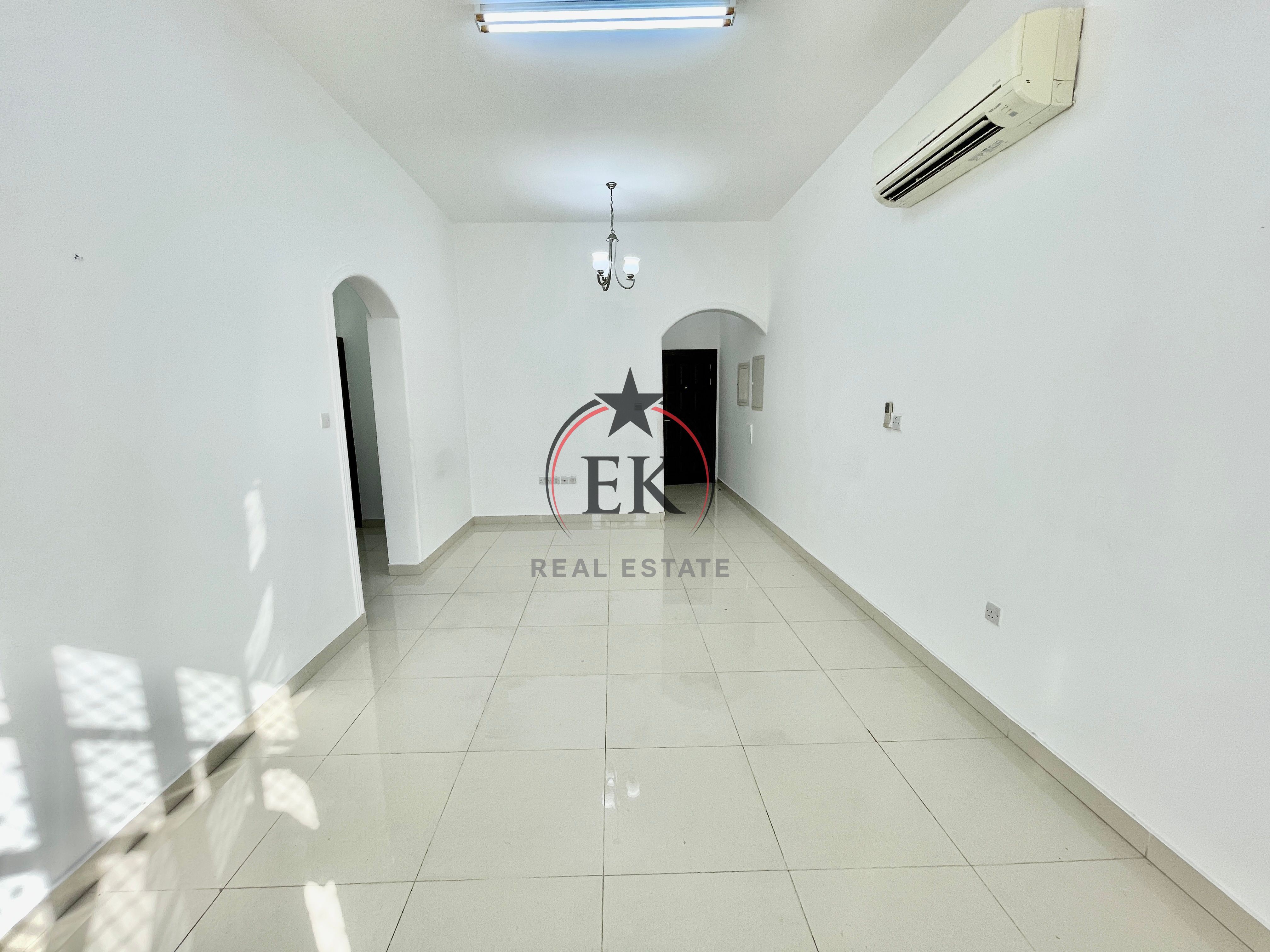 Fabulous 2 BHK With WardRobes Near Jimi Mall