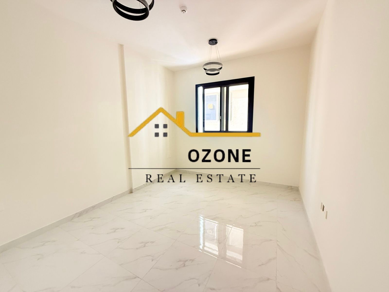 Brand new building ~ first shifting ~ unique layout ~ with balcony ~ huge size ~ only 42k ~ call
