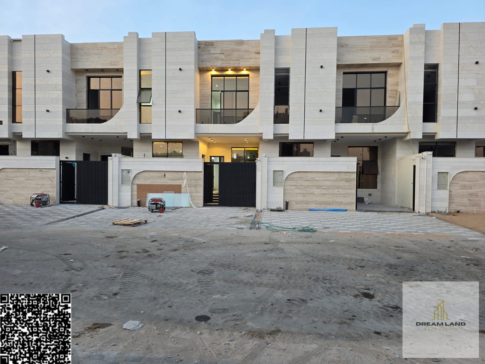 Townhouse for sale in Ajman | Al Helio 2 area | 5 bedrooms, living room, majlis, and roof terrace | Freehold ownership for all nationalities | Price i
