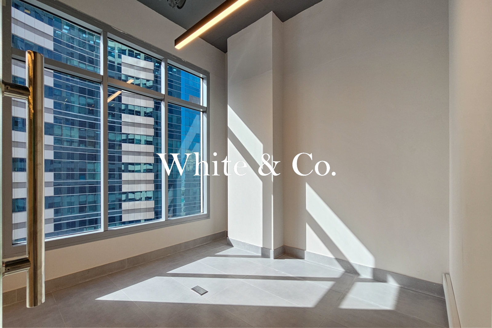 Fresh Renovated | High Floor | Prime Deal