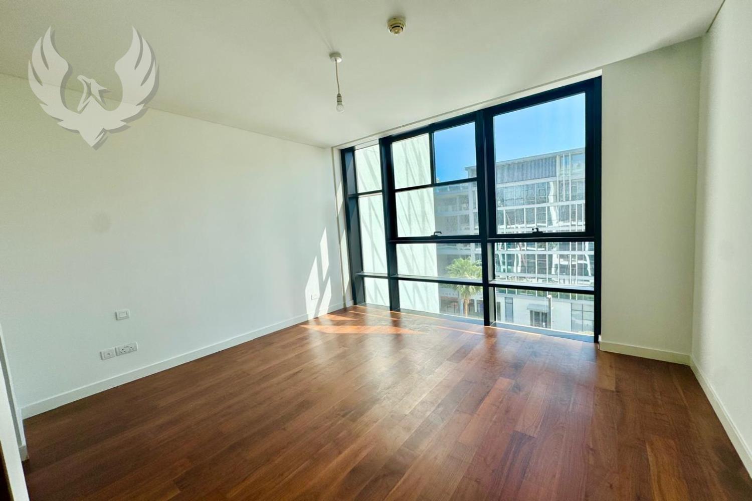 Spacious and Bright Unit with Coca-Cola Arena View