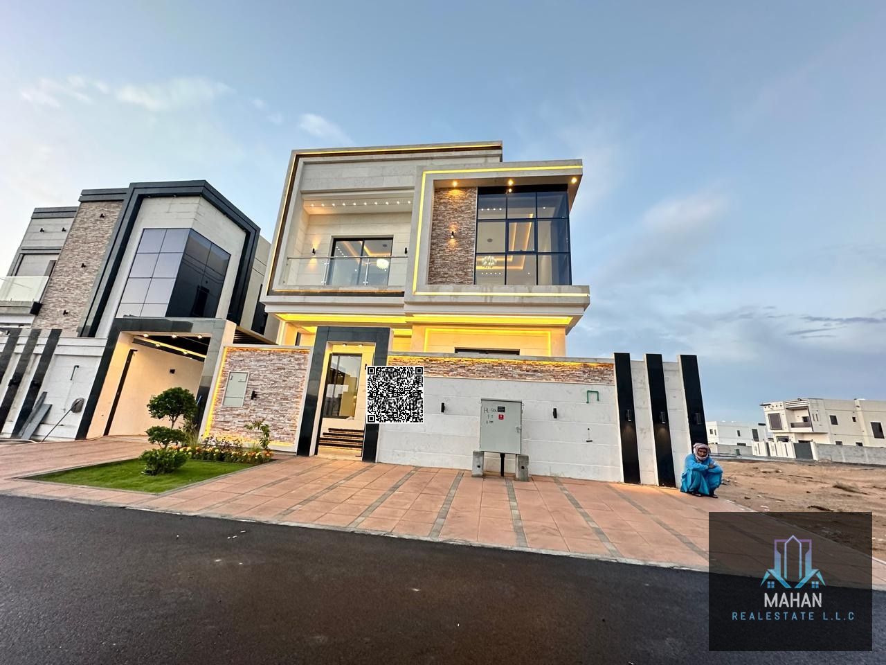 Luxury VIP Villa for Sale in Al Yasmeen – Premium Finishing & Spacious Layout Location: Al Yasmeen Area – A prestigious and quiet residential neighborhood, close to all essential services and main roads.
