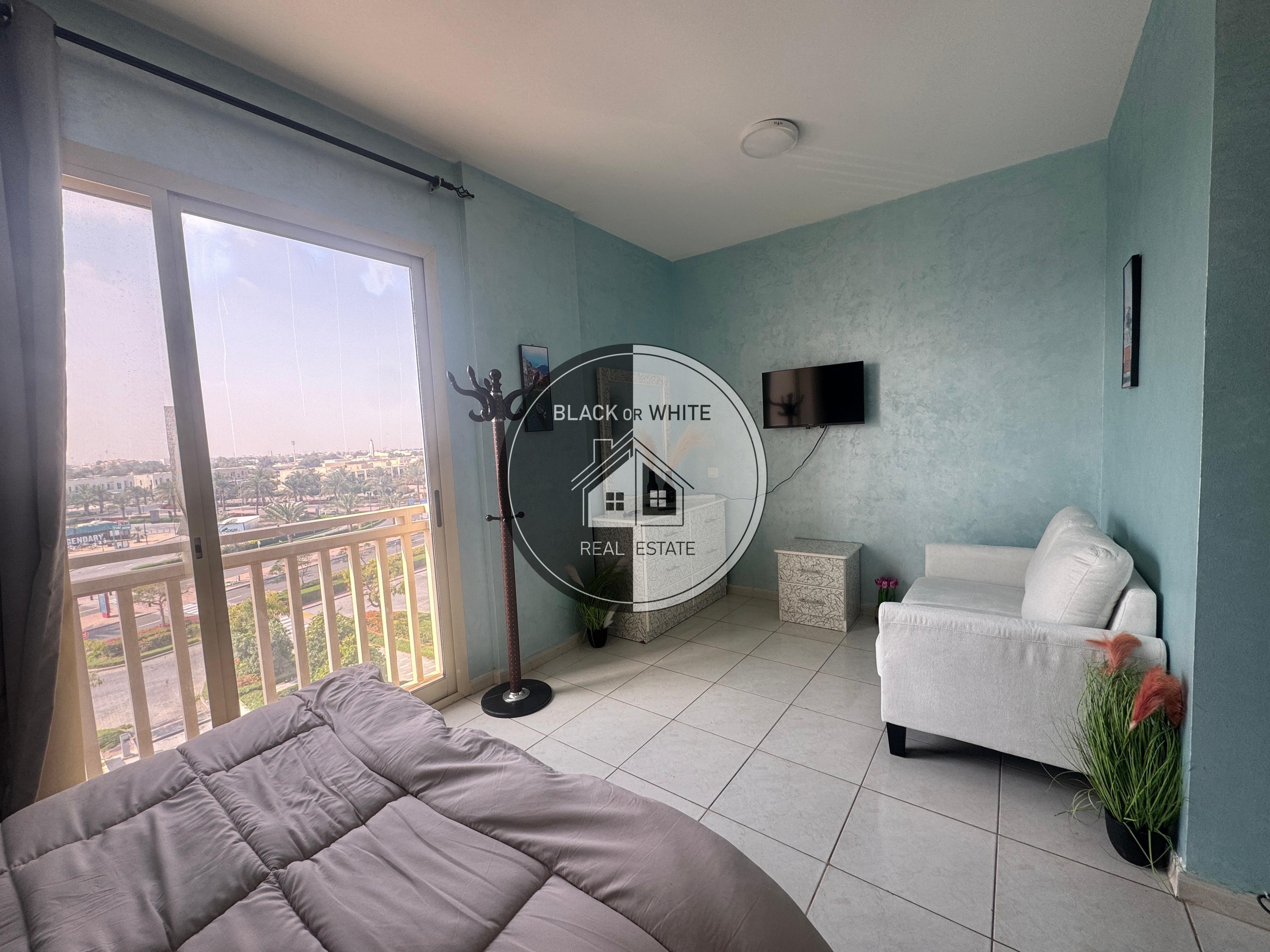 12 Cheque Luxury Studio at Lagoons Residence