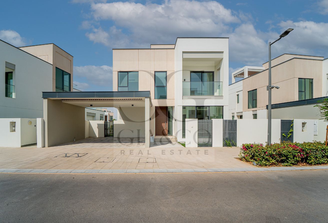 Vacant | Large Corner Plot | Brand New