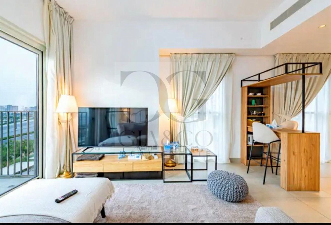 Fully Furnished | Vacant | Corner Unit