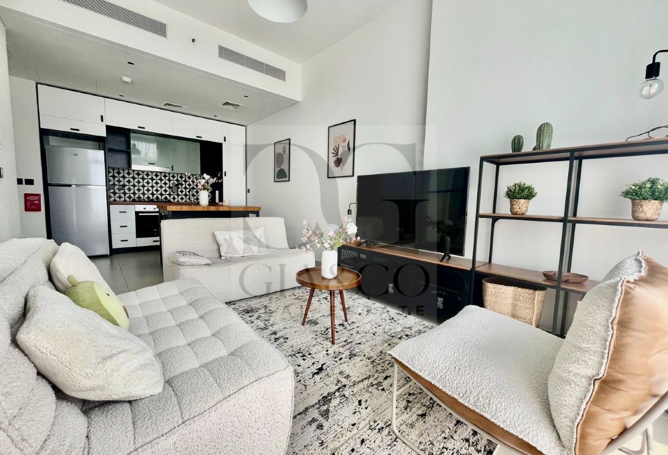 Prime Location | Flexible Cheques | Chiller Free