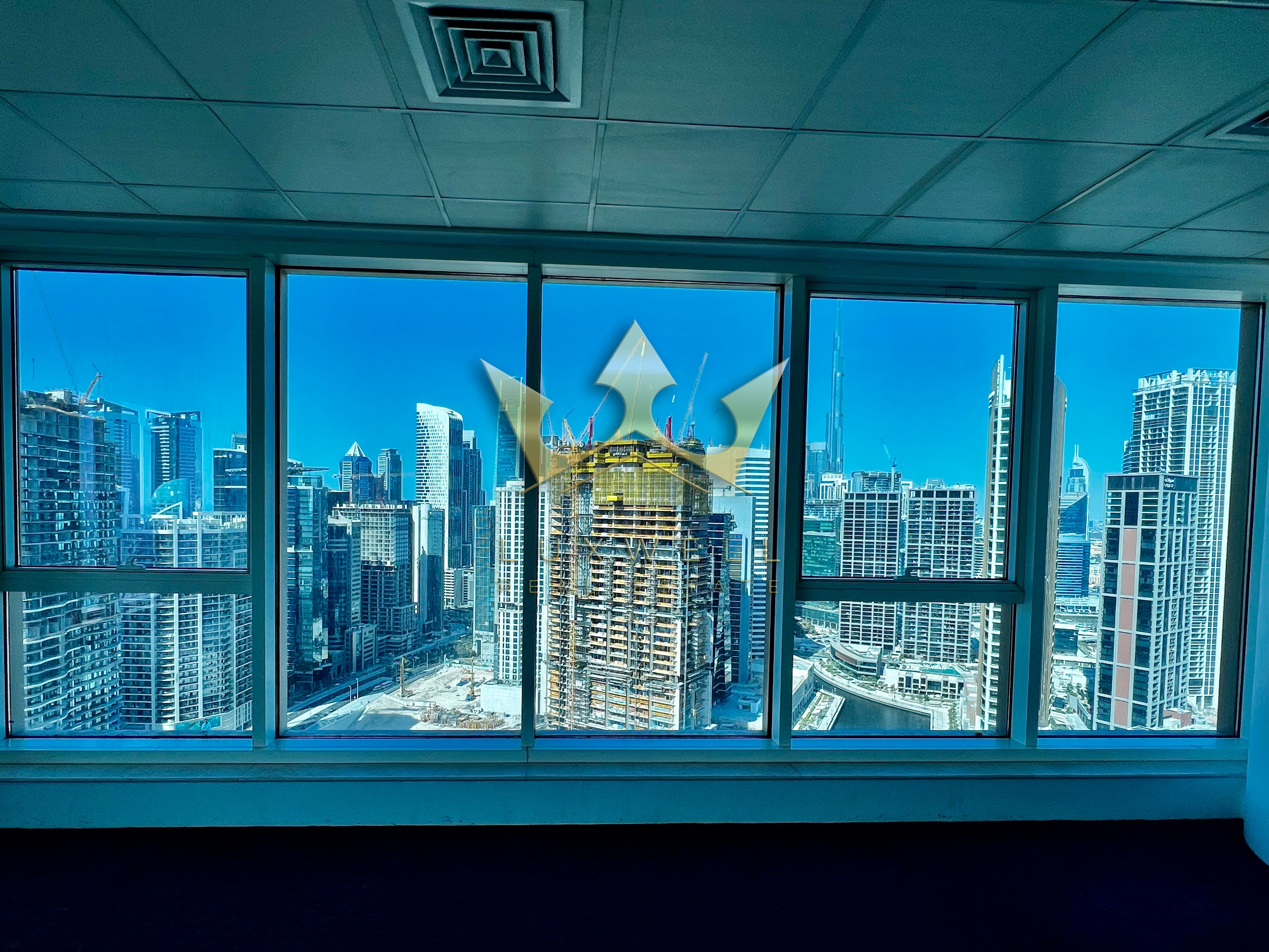 Open Space | Canal & Skyline Views | High Floor