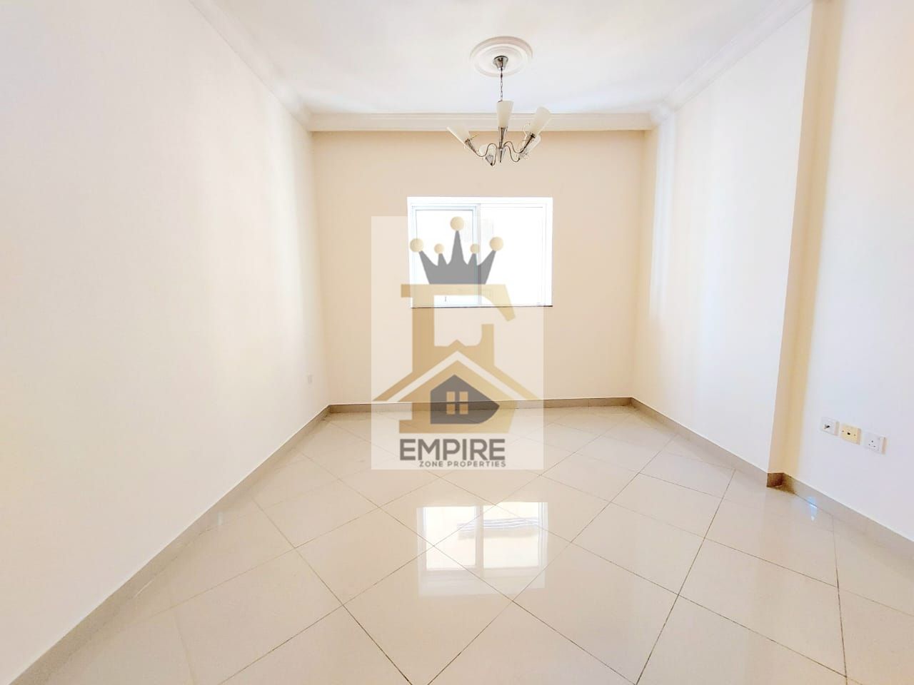luxury living with open view good finishing wardrobes maintenance free gym&pool and kids play area free prime location near close exit to dubai