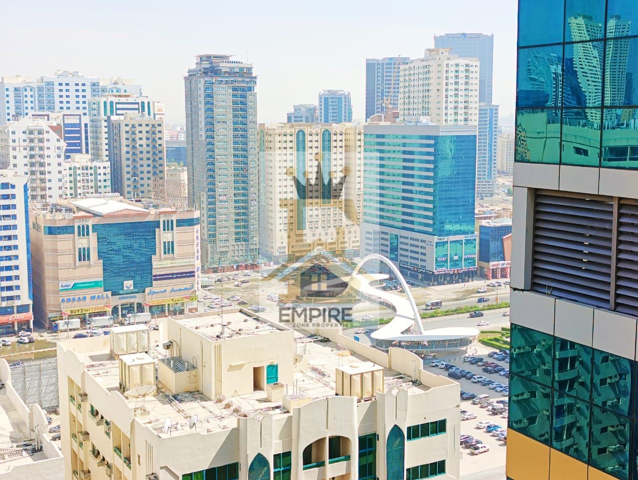 spacious living apartment with open view balcony good finishing gym&pool and maintenance free also kids play area free prime location near close exit to dubai