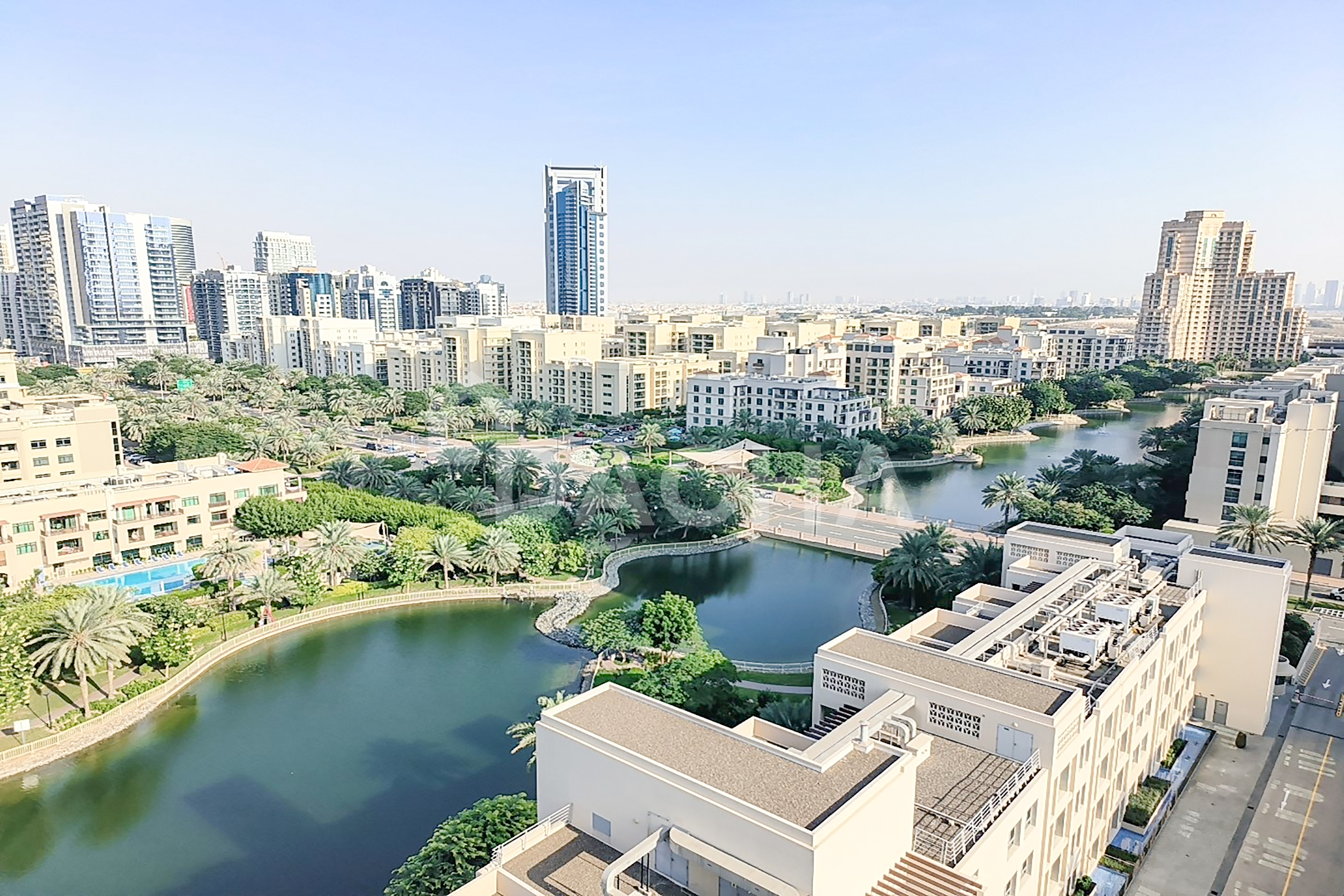 Vacant 28/02 | Renovated | Lake & Golf Views