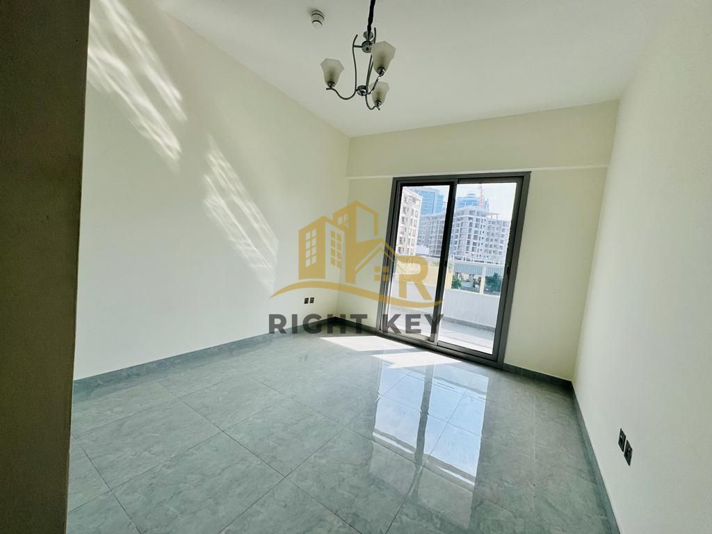2BR Apartment | Park Terrace Arjan | Balcony & Park View