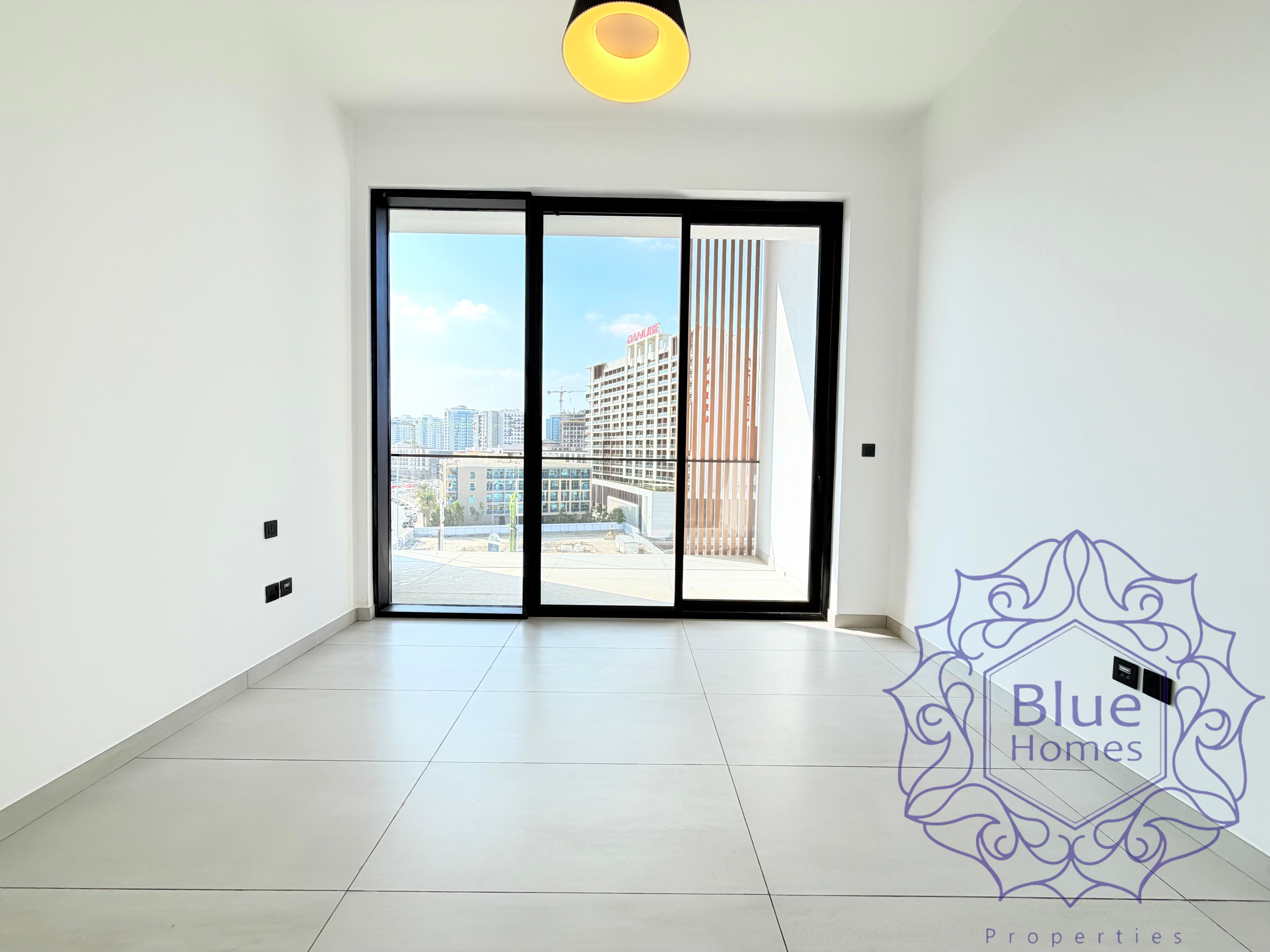 Ready to Move / Main View/ Vacant