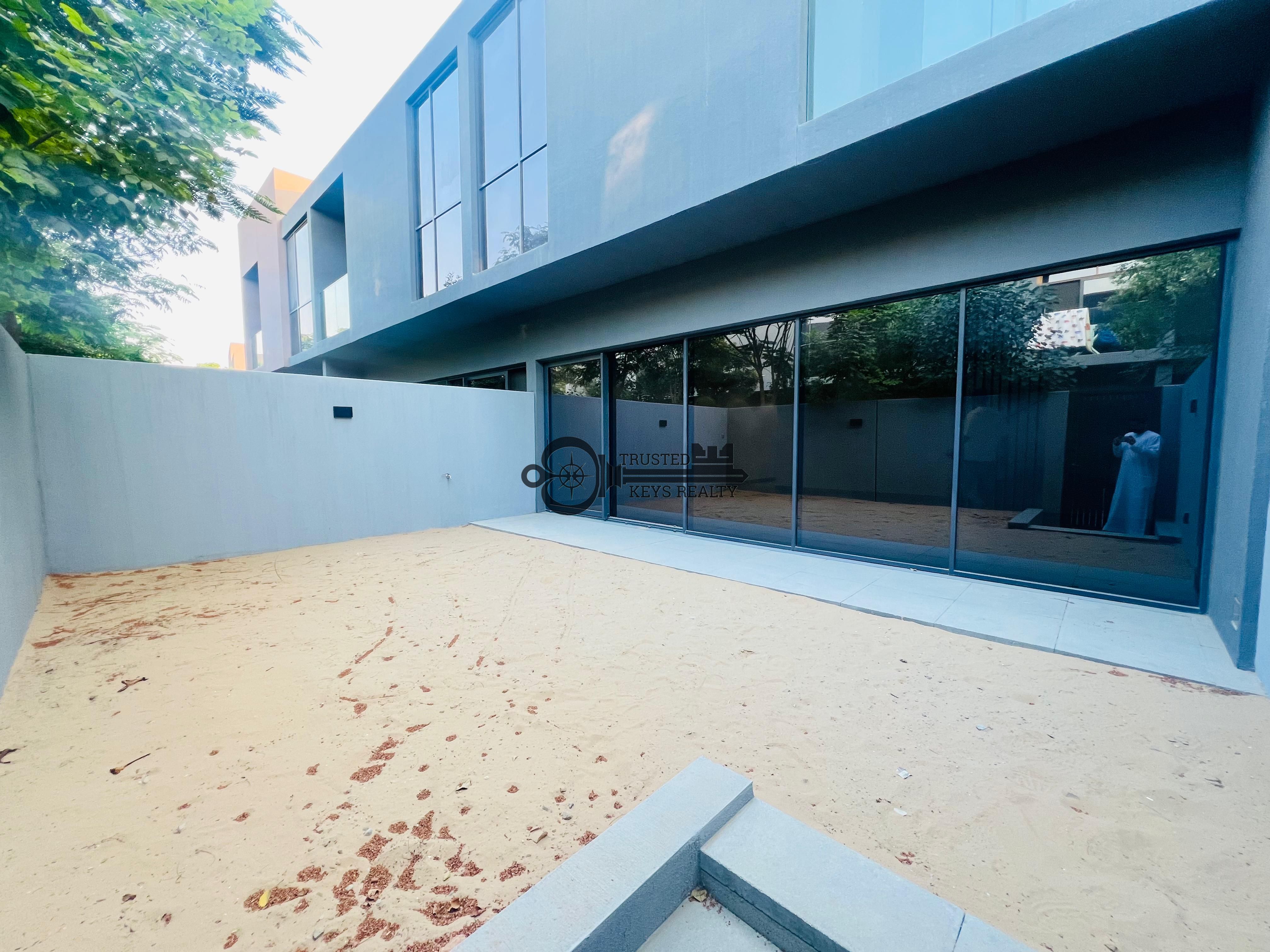 Elegant Family Living – 3BR Townhouse in Kaya Masaar – 140KStep into modern family living in Kaya Masaar, a serene and green community designed for co