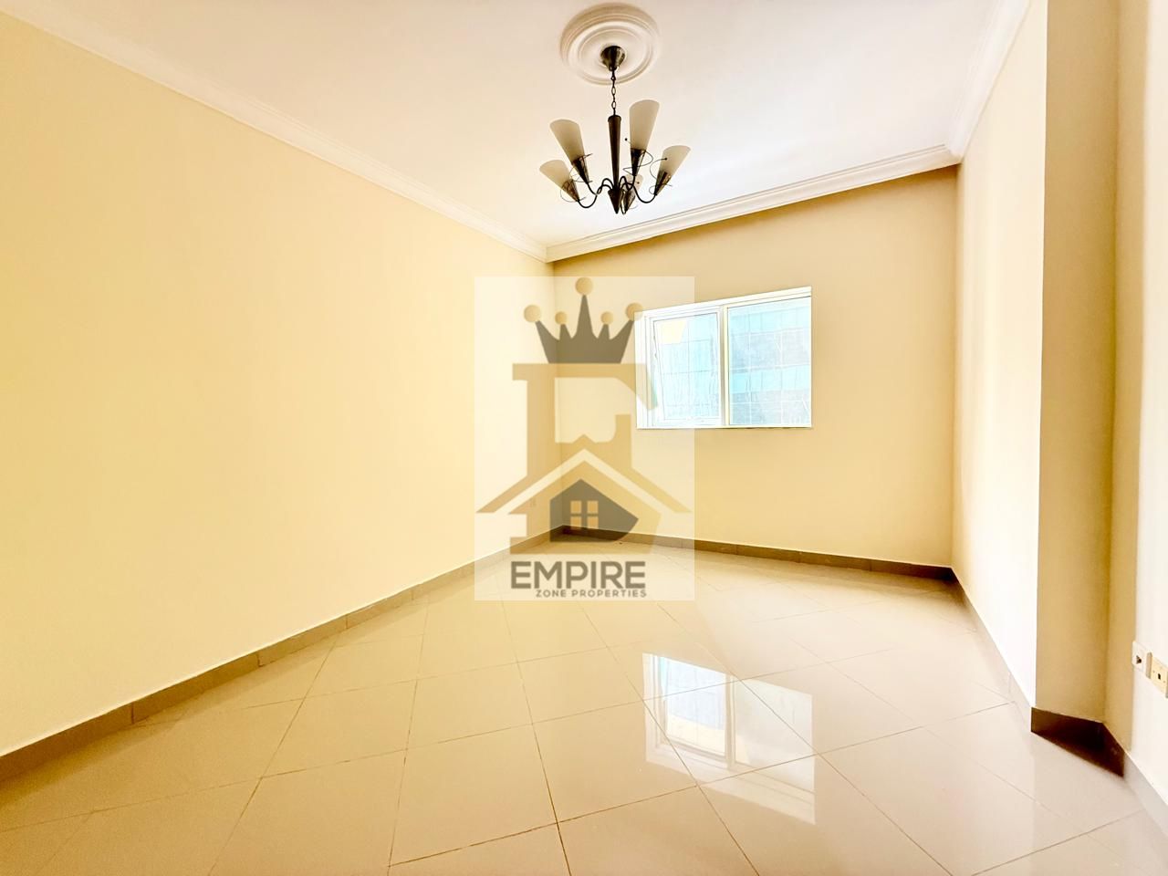 SPACIOUS BRIGHT APPARTMENT// FAMILY BULIDING//FREE PARKING//FREE GYM & POOL//EASY EXIT TO DUBAI
