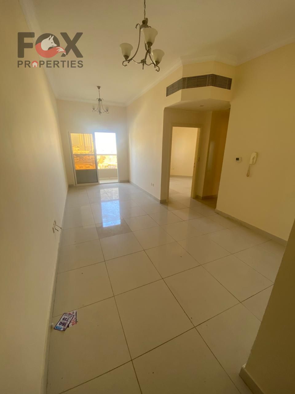 Two-bedroom apartment with a living room and balcony, close to schools, supermarkets, restaurants and public transport.