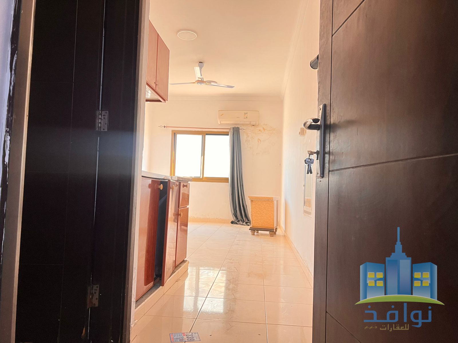 A room and a living room on Madinah Street.