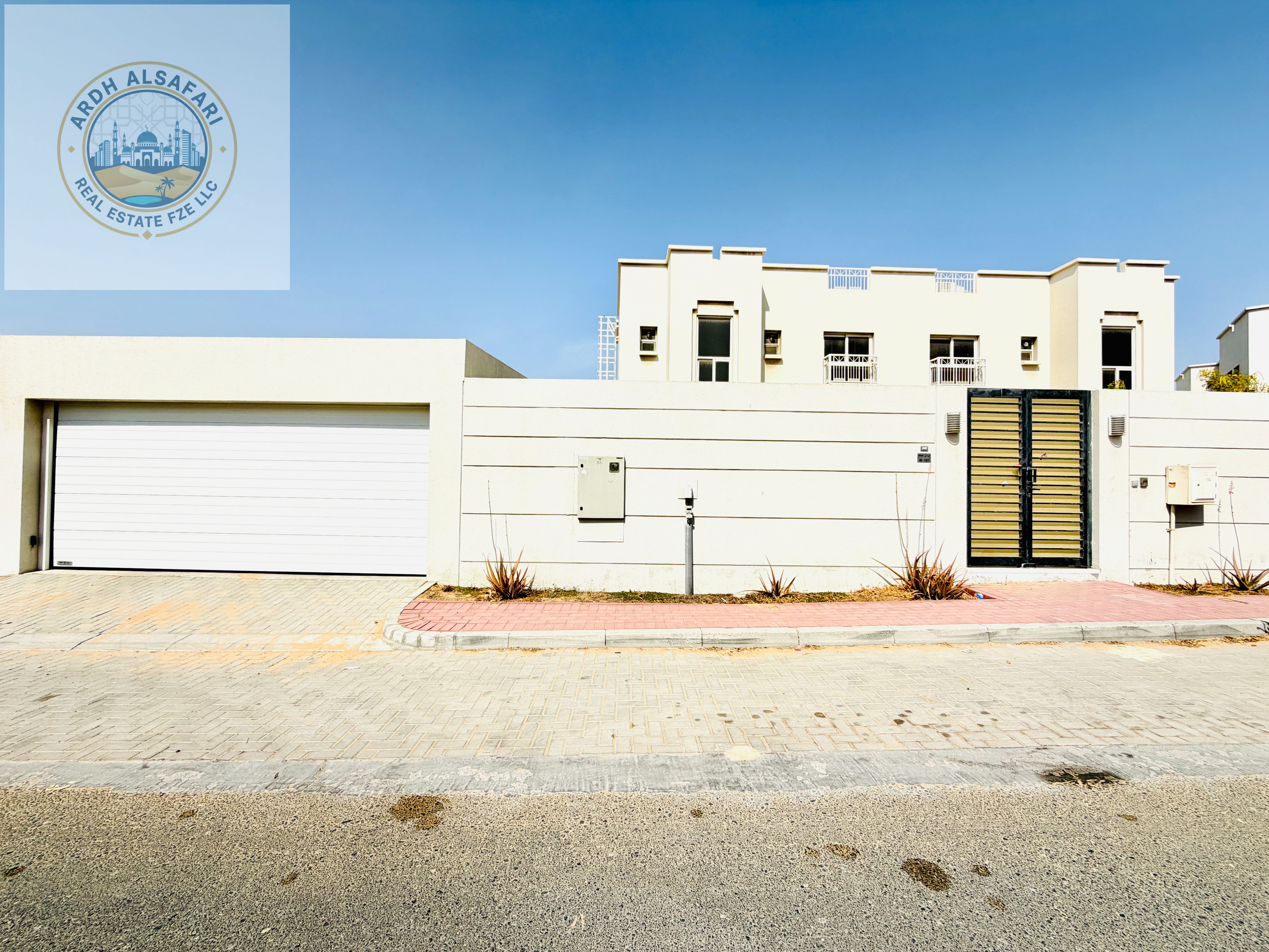 Modern 3BR Villa + Maid | Garden fully renovated | Walking Tracks | 110K