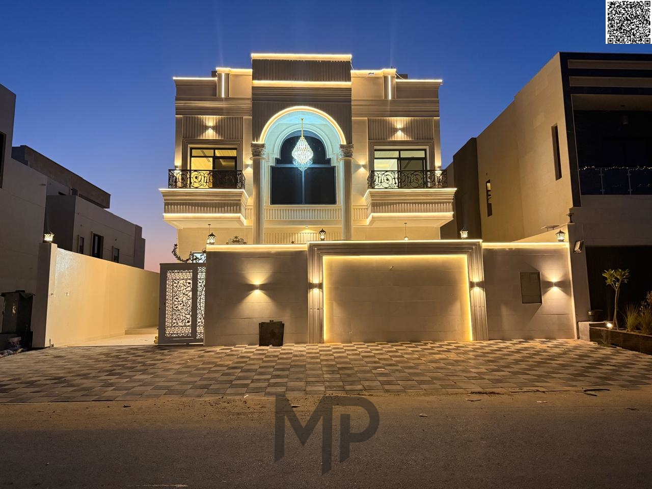 Villa at an excellent and negotiable price, featuring a large yard. Freehold ownership for life, available to all nationalities, with easy bank financ