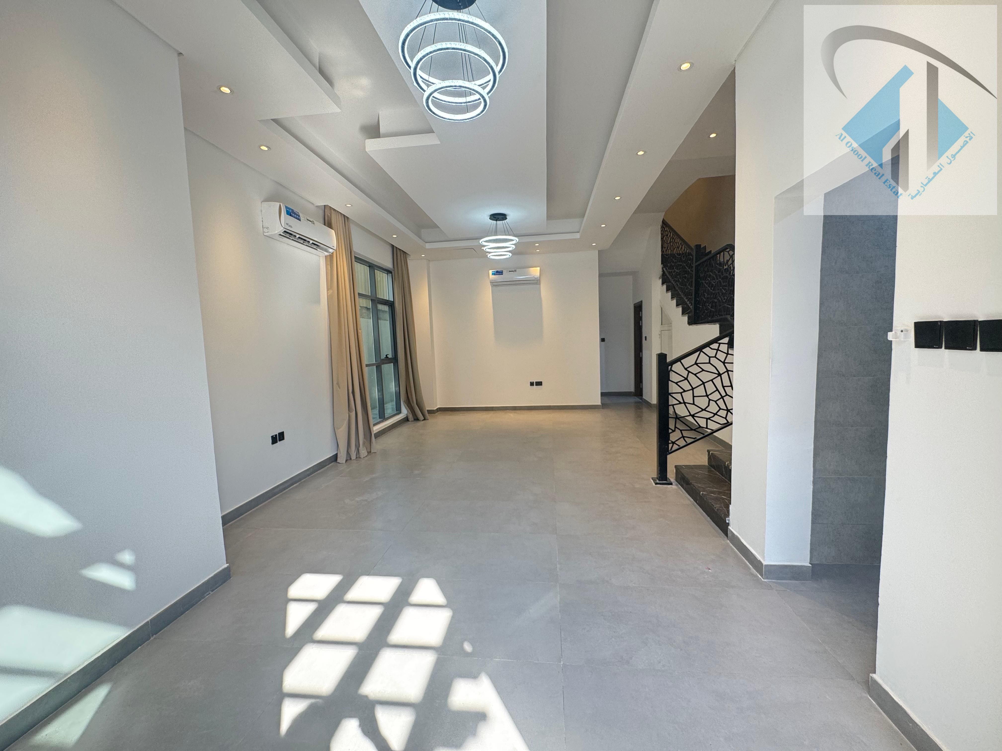 A villa with 4 bedrooms is for sale at a great price and in a prime location, including electricity, water, and air conditioning, with a monthly 5500