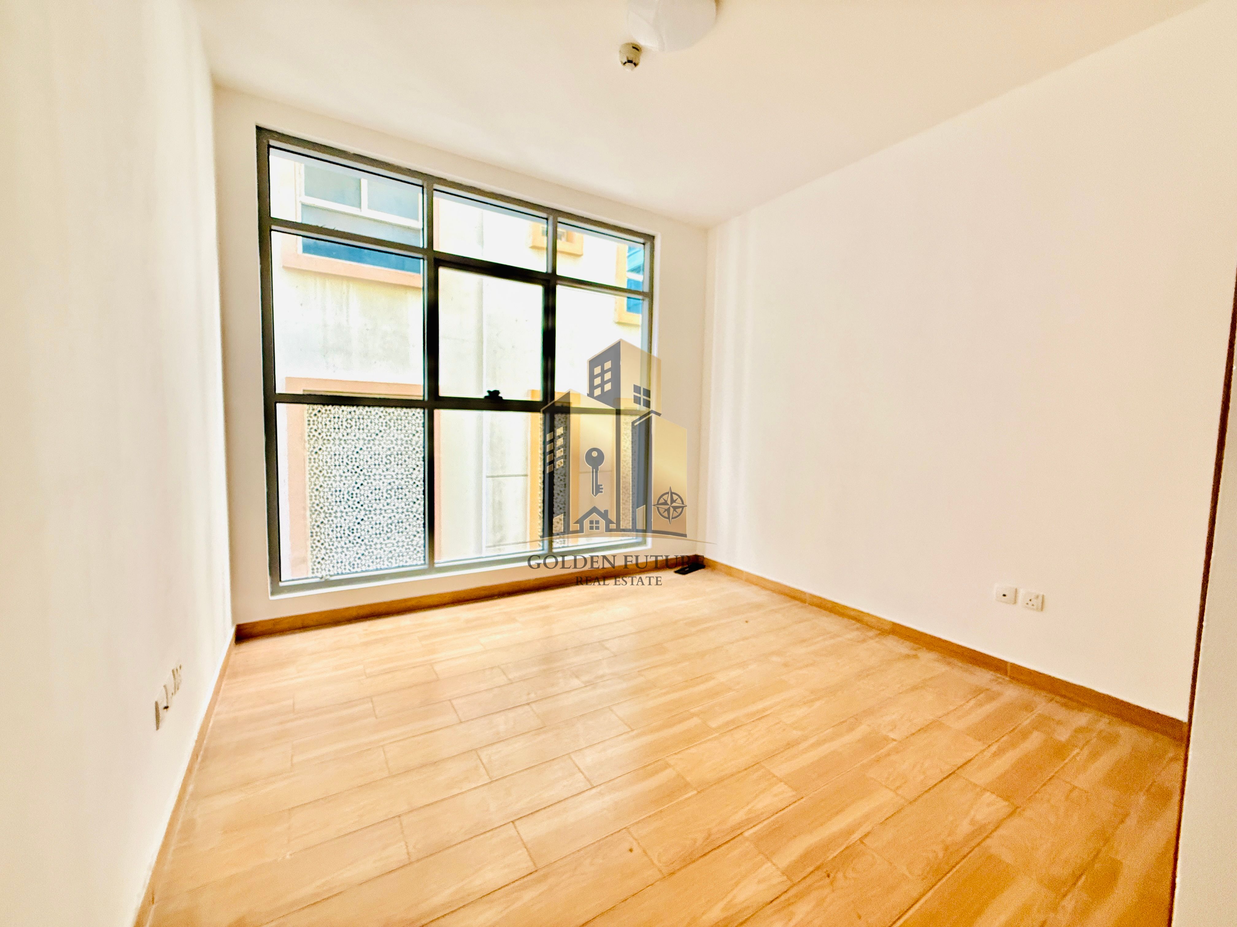 Luxurious 2-br apt | with wooden floor | built in wardrobe | at school area