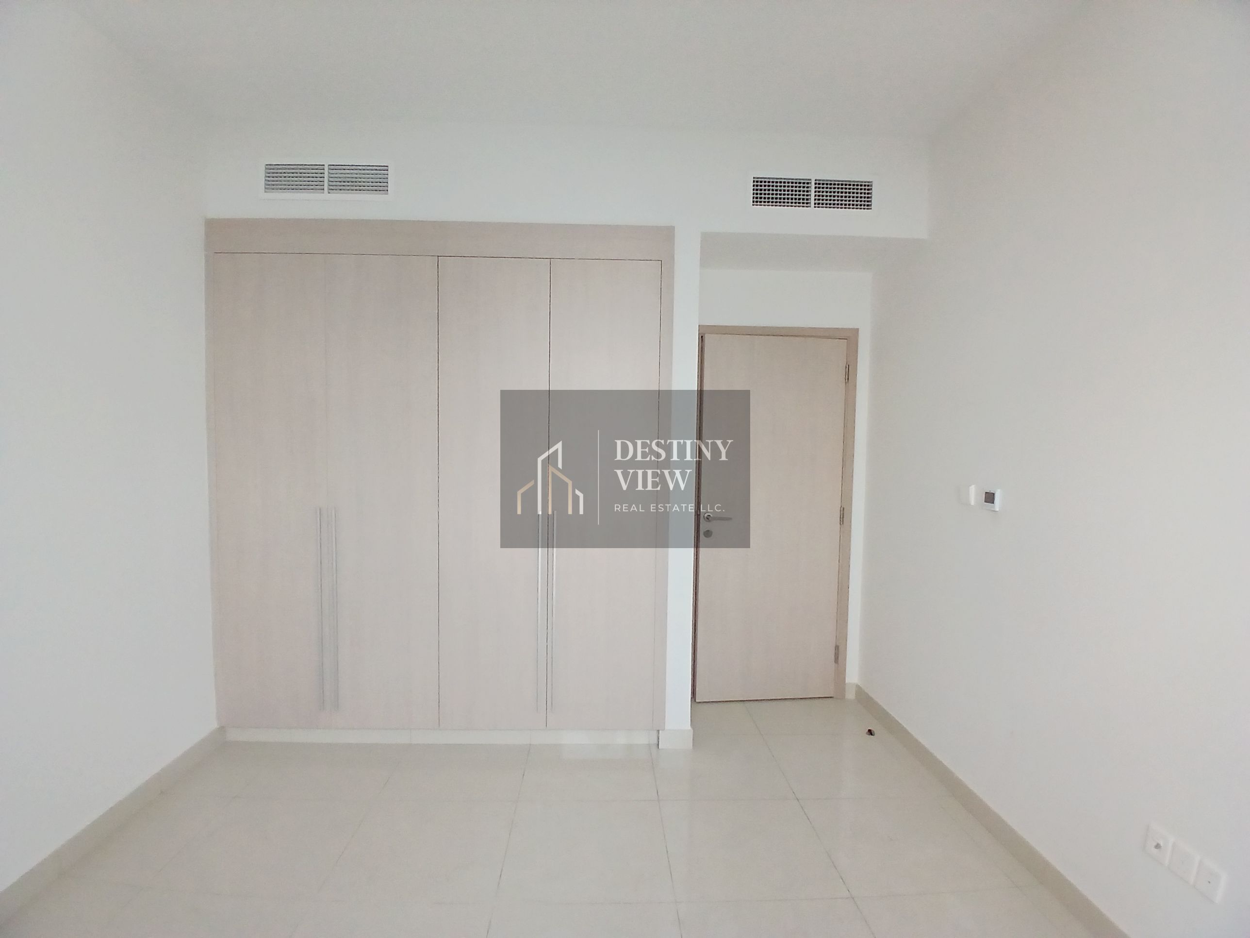 Luxury like a brand new 2bhk 2bath with balcony&coverd parking