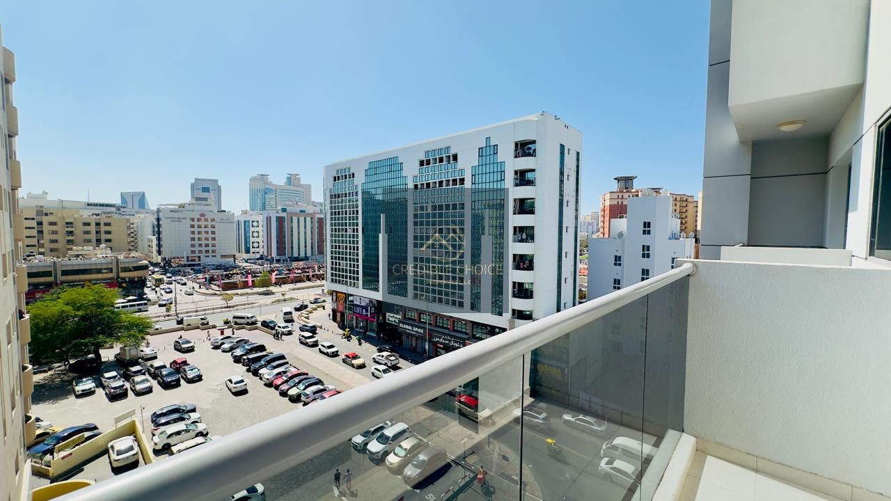 Near Metro and Malls | Big and Spacios 2BHK | Only Family
