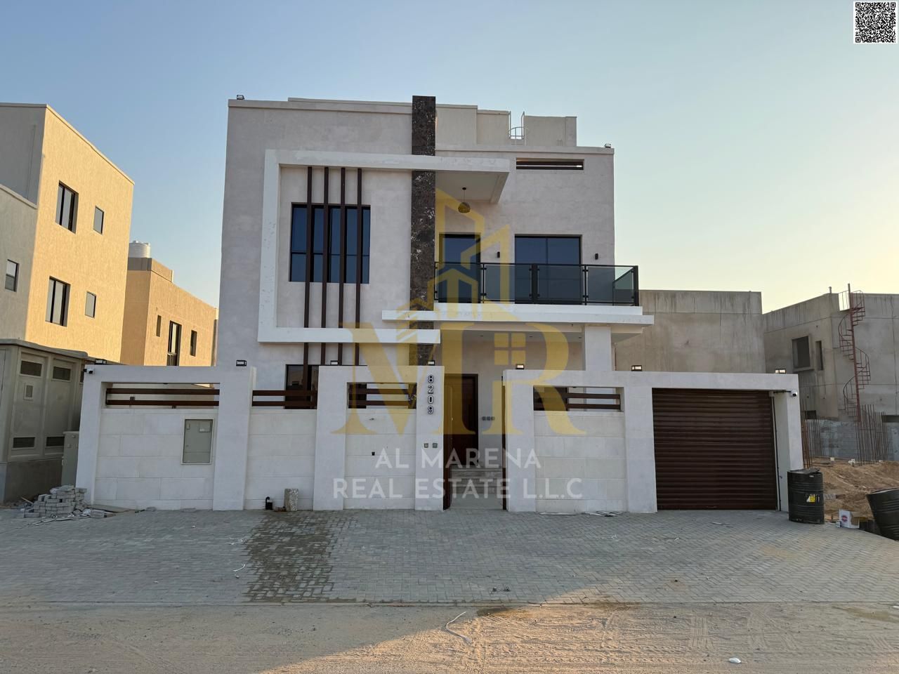 Villa for sale in Al Zahia area, ready to move in, close to all services, including electricity, water and air conditioning