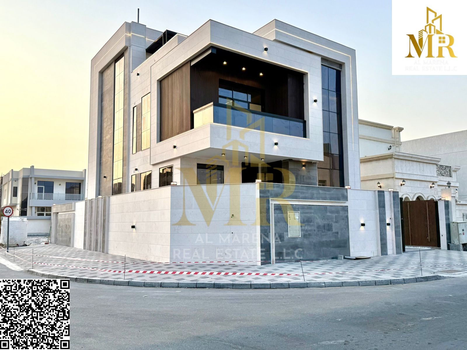 The only villa with these specifications at this price, corner lot on two streets with a swimming pool and rooftop terrace, unique finishing, next to
