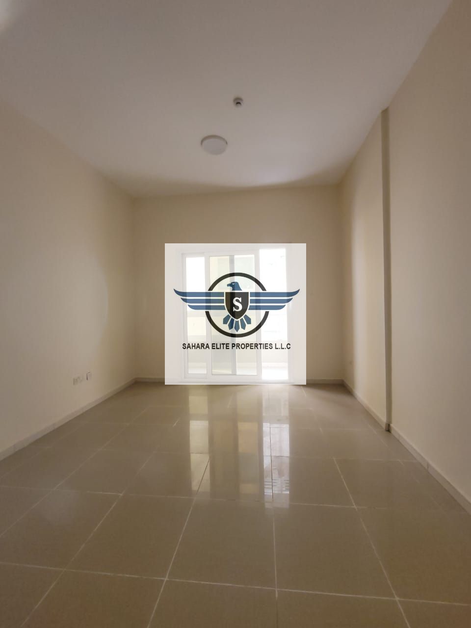 Specious 2bhk Al Nahda big hall 2 full washroom with balcony nearly al nahda park